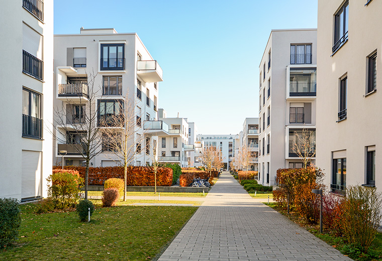 Moderner zukunftssicherer Wohnkomplex